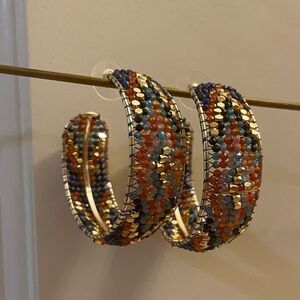 Kendra Scott Britt earrings in multi mix. 1.86” diameter